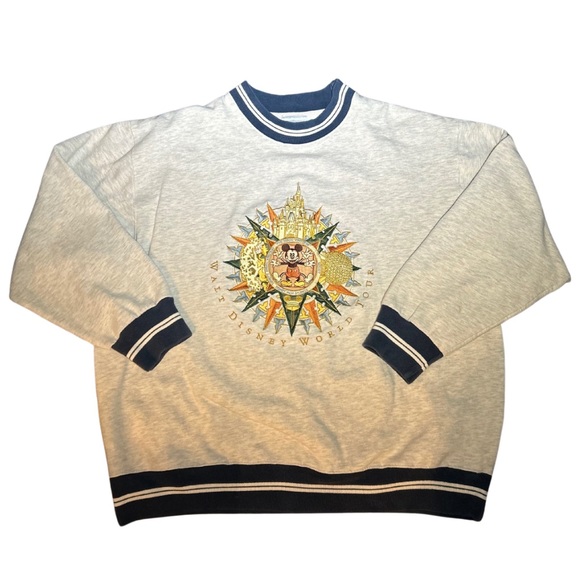 Beautiful 1990s Vintage Walt Disney crewneck - Picture 1 of 3